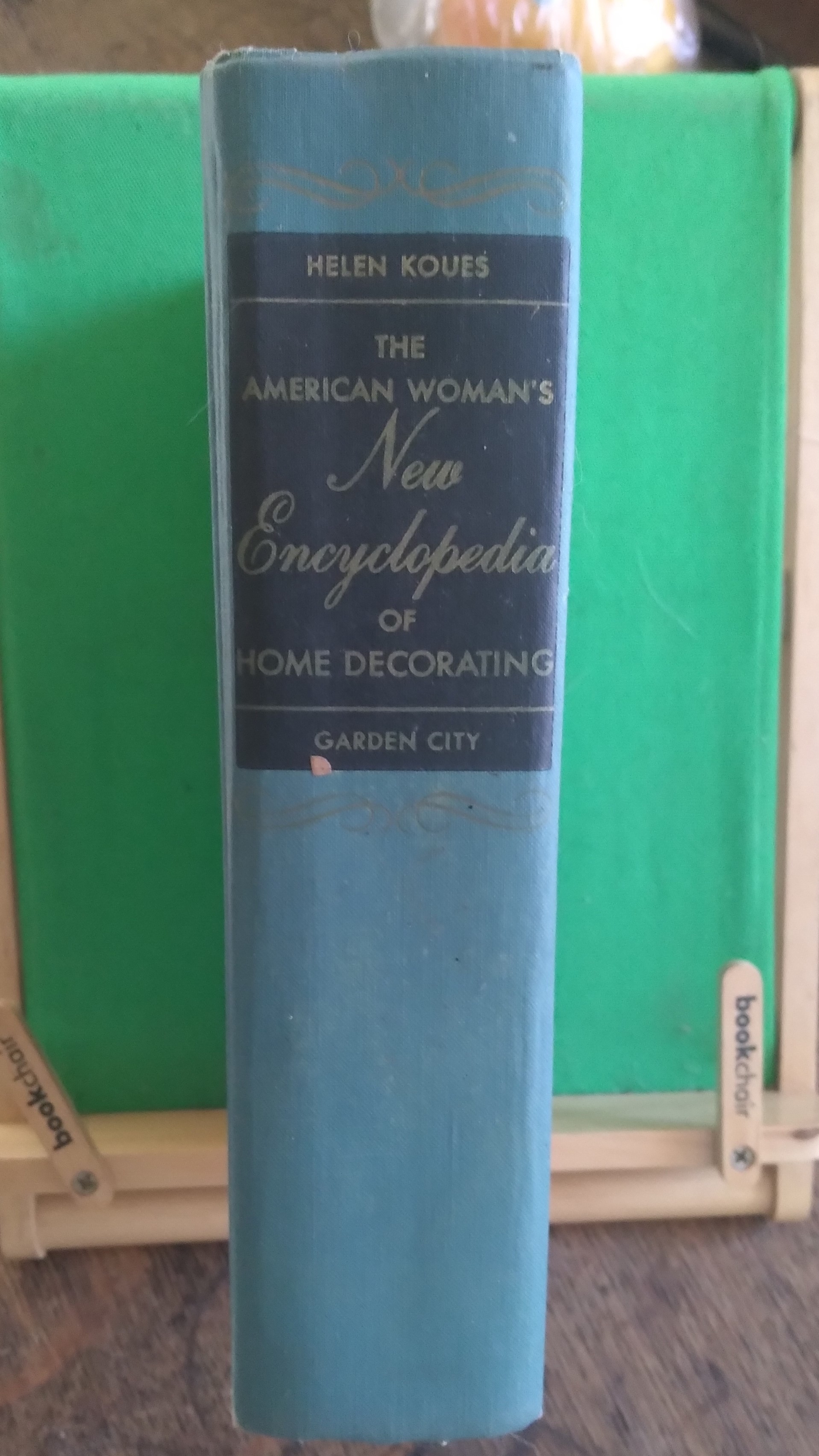 The American Woman's New Encyclopedia of Home Decorating